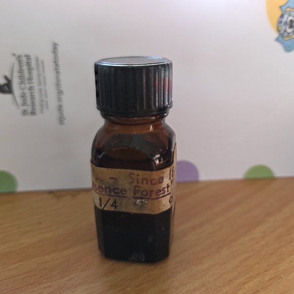 Very RARE Kiehl's "FOREST" - Picture 1 of 3